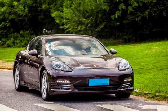 帕拉梅拉好还是宝马m5好／宝马m5跟帕拉梅拉