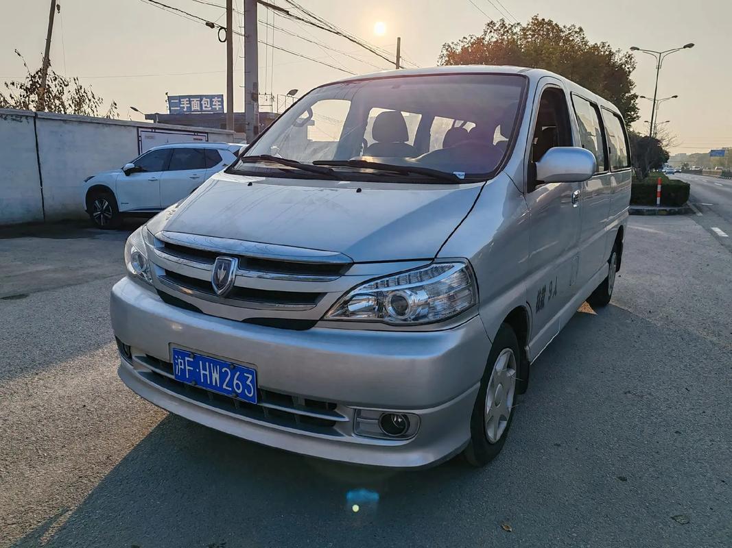 金杯阁瑞斯9座柴油版,金杯阁瑞斯9座车怎么样