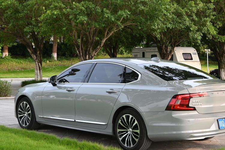 沃尔沃真的耐撞吗／沃尔沃真的耐撞吗视频