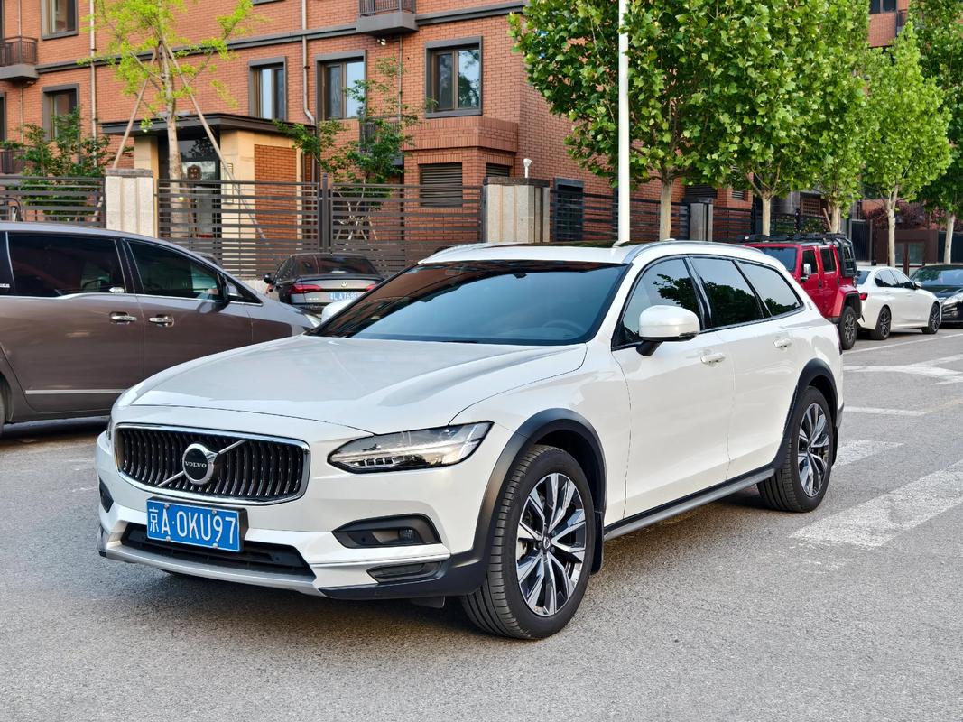 沃尔沃轿车是哪个国家的／沃尔沃汽车是哪国车