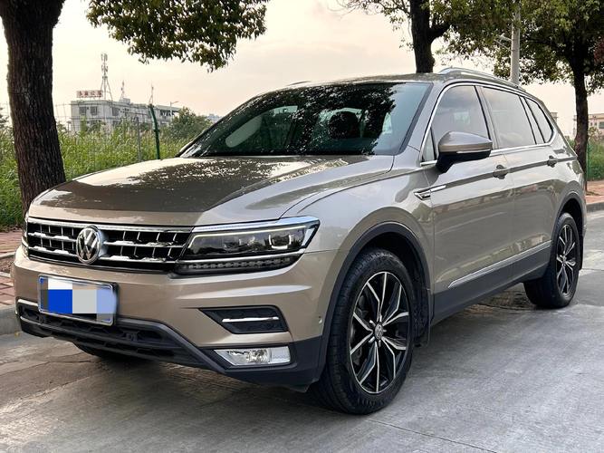 【17年大众途观l二手车报价,17年途观14t二手车多少钱】