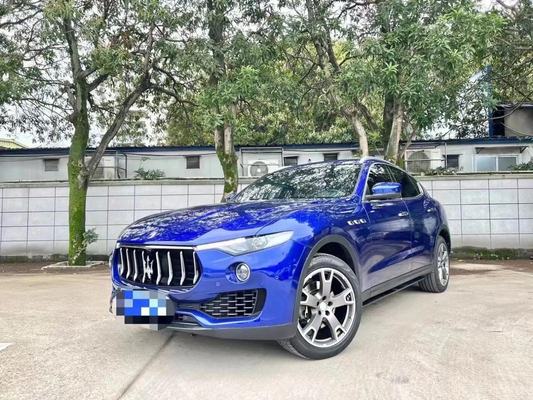 玛莎拉蒂轿跑价格,玛莎拉蒂轿车价格