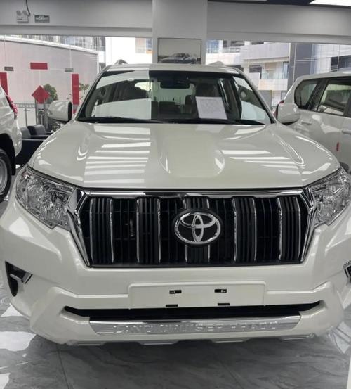 丰田小霸道多少钱,丰田小霸道多少钱一辆