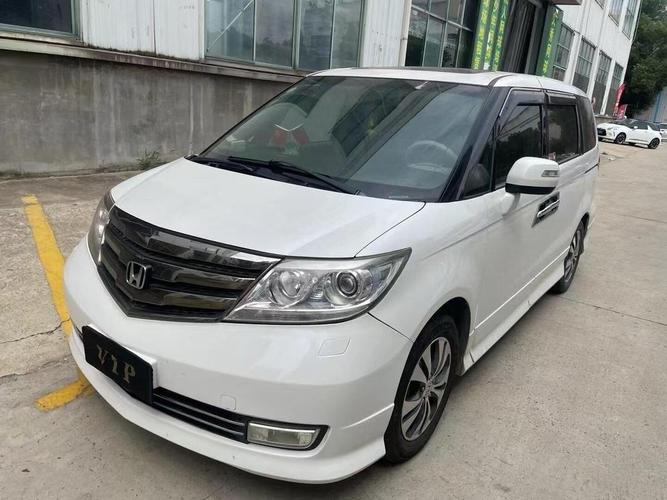 艾迪身商务汽车图片／艾迪申车