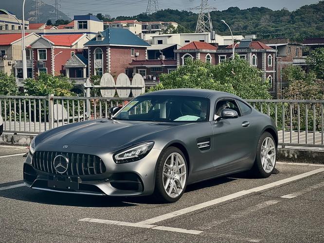 奔驰v8跑车 奔驰v8跑车报价及图片