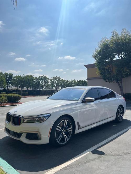 宝马m760和760li区别 宝马 m760i