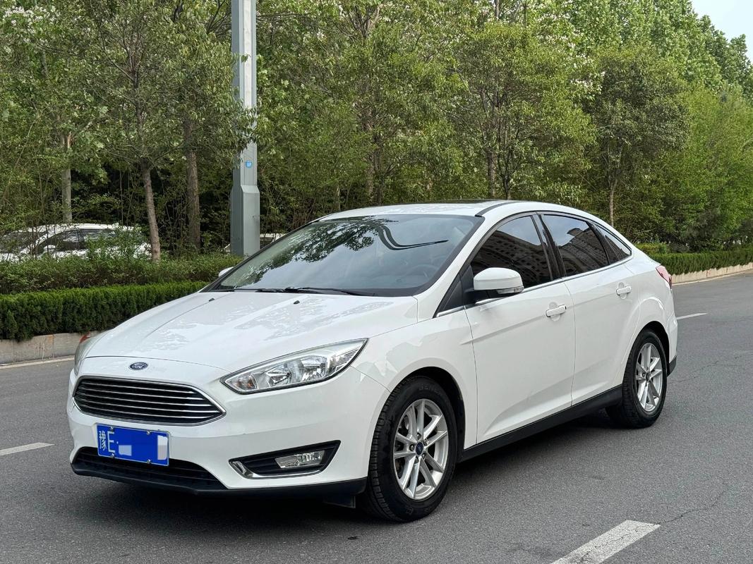 【新福克斯三厢,福特新福克斯三厢】