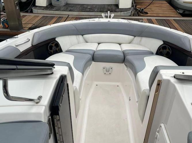 10万小型豪华游艇价格,10万小型豪华游艇价格有钱人